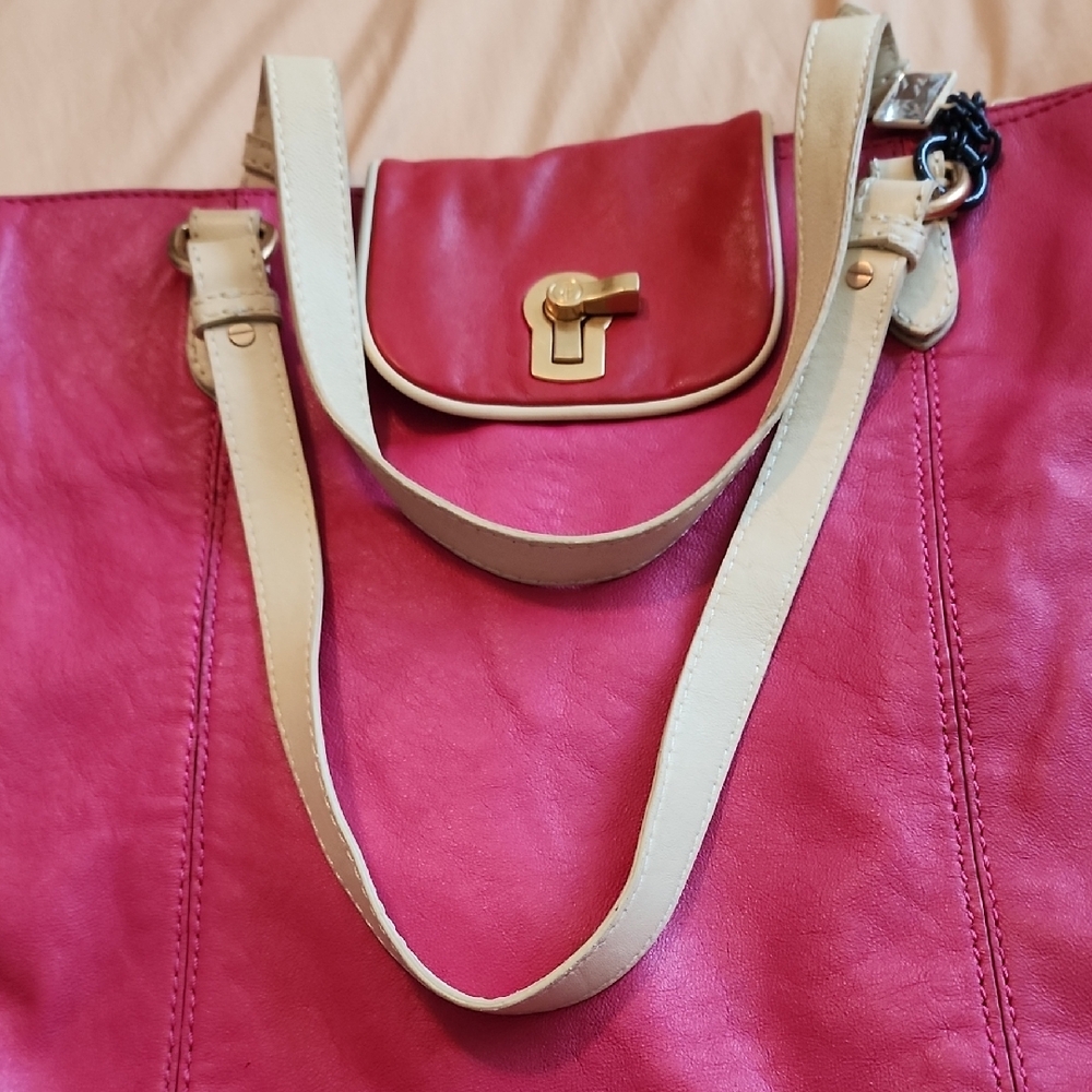 Juicy Couture Pink/Red Leather Tote Bag - Picture 8 of 9